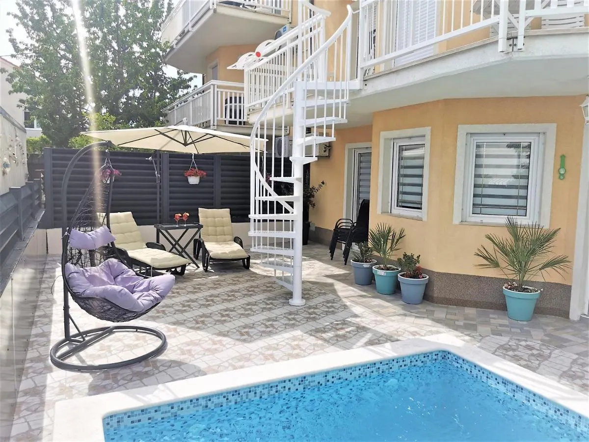 Apartment Apartman Stipic 2 Kastela