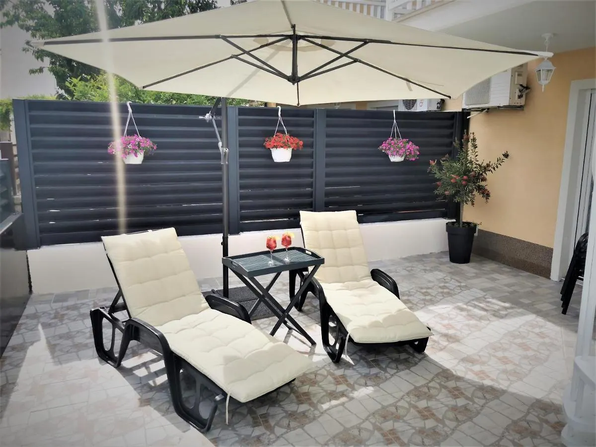 Apartment Apartman Stipic 2 Kastela