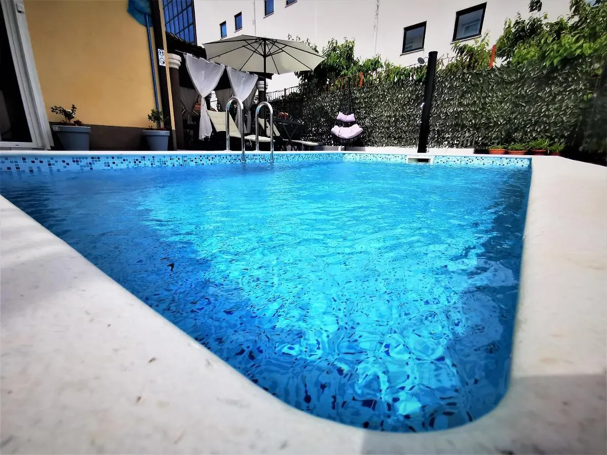 Apartment Apartman Stipic 2 Kastela
